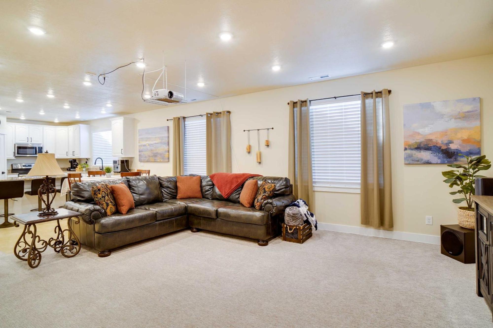 Contemporary Home With Grill Near Utah Lake! Saratoga Springs 外观 照片