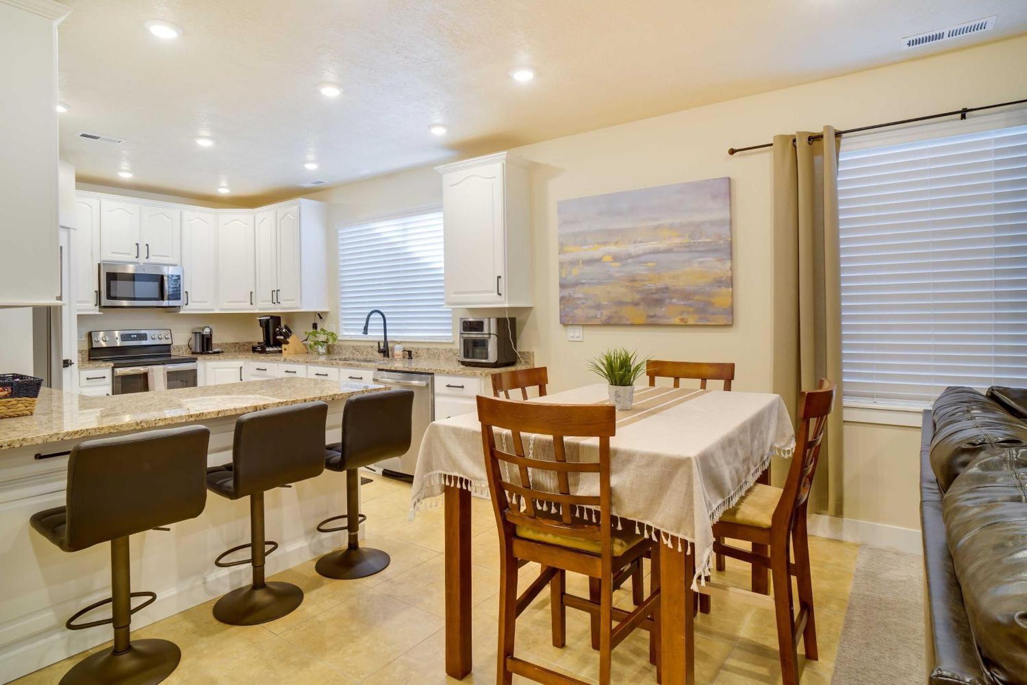 Contemporary Home With Grill Near Utah Lake! Saratoga Springs 外观 照片